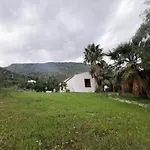 L'oasi Nello Zingaro شقة *